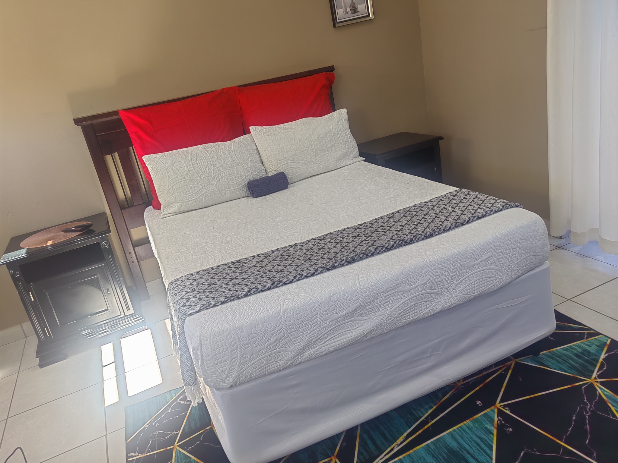 Room 9 Bed